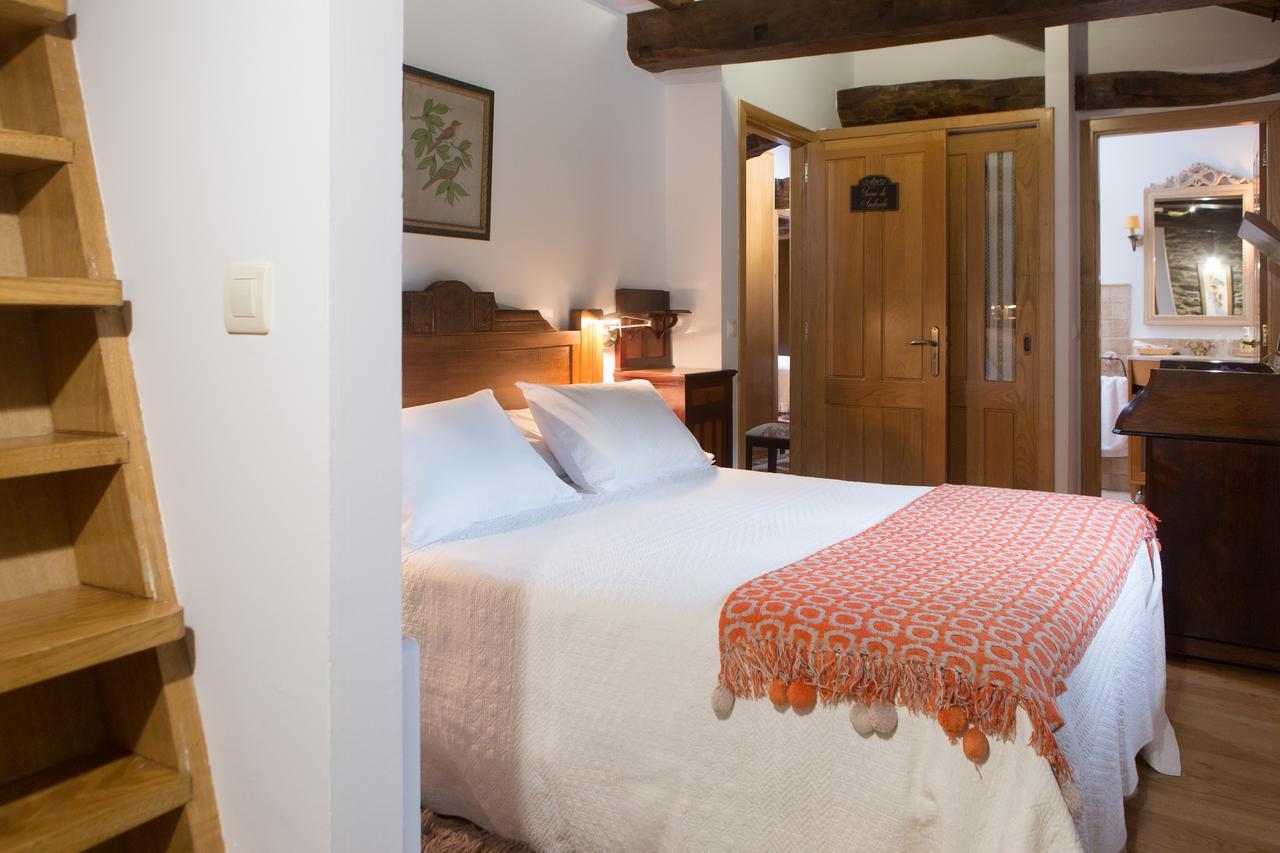 Casa Pineiro Guest House Monfero Bagian luar foto