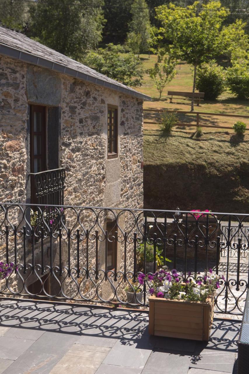 Casa Pineiro Guest House Monfero Bagian luar foto